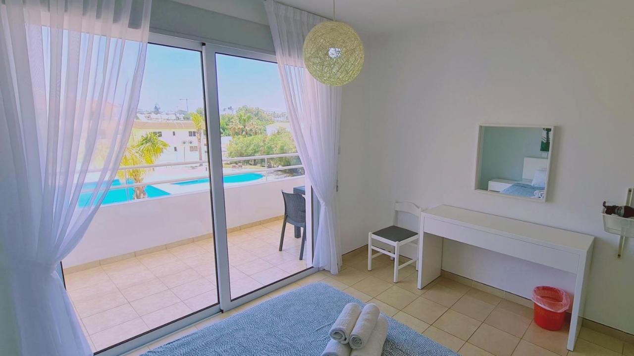 Nissi 3 Privileges Apartment *