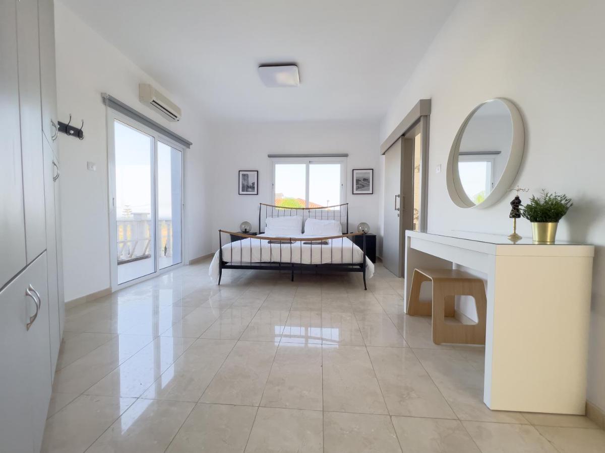 Villa Grand Lynn Seaview
