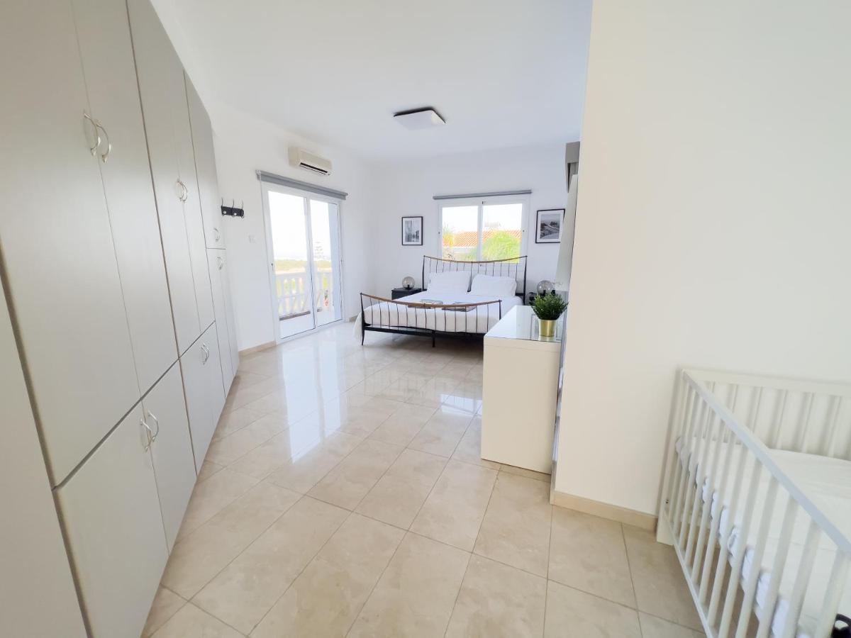 Villa Grand Lynn Seaview Ayia Napa