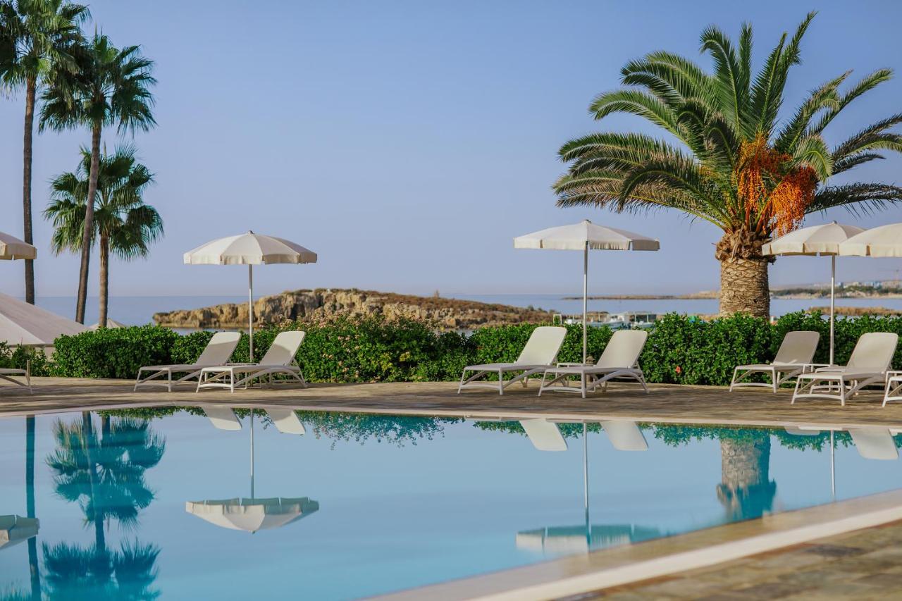 Nissi Resort 4*