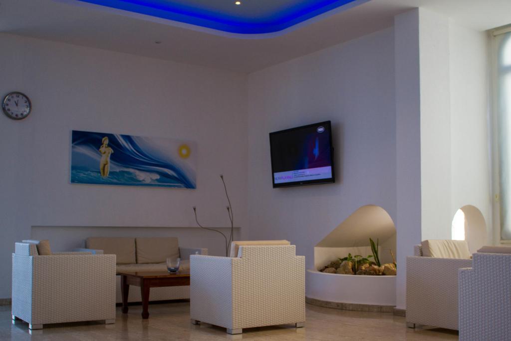 Anonymous (adults Only) Hotel