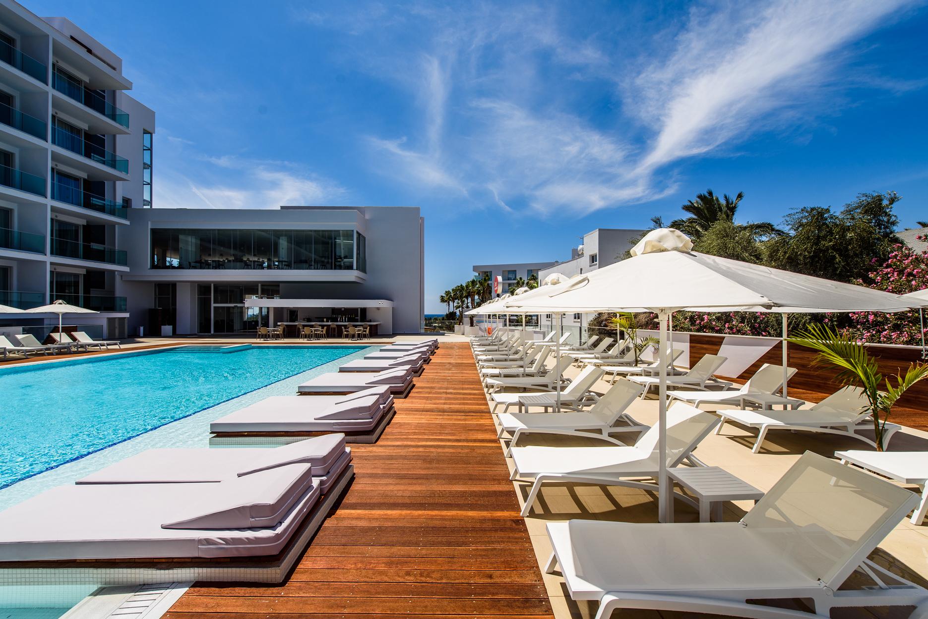 Eleana Hotel