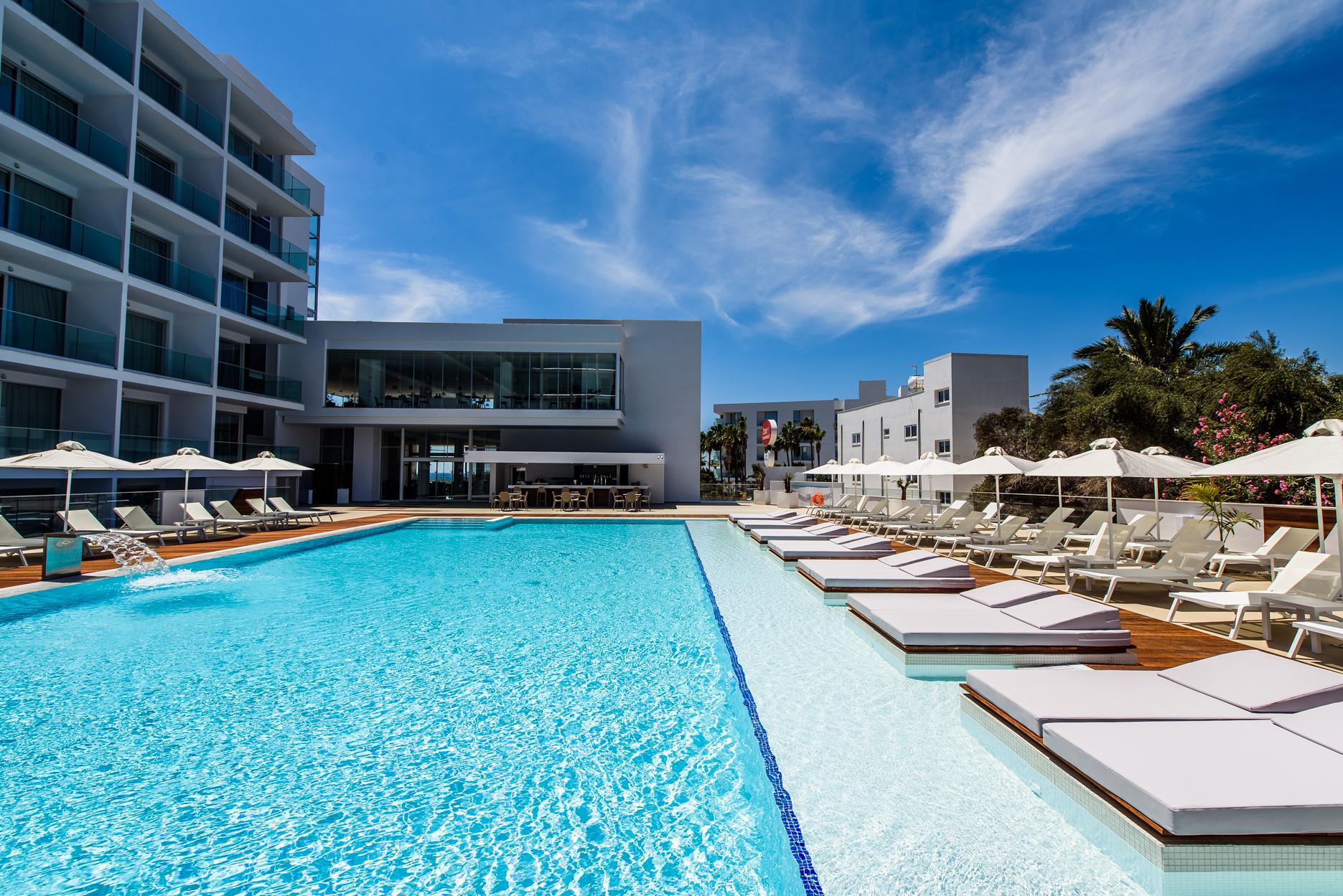 Eleana Hotel