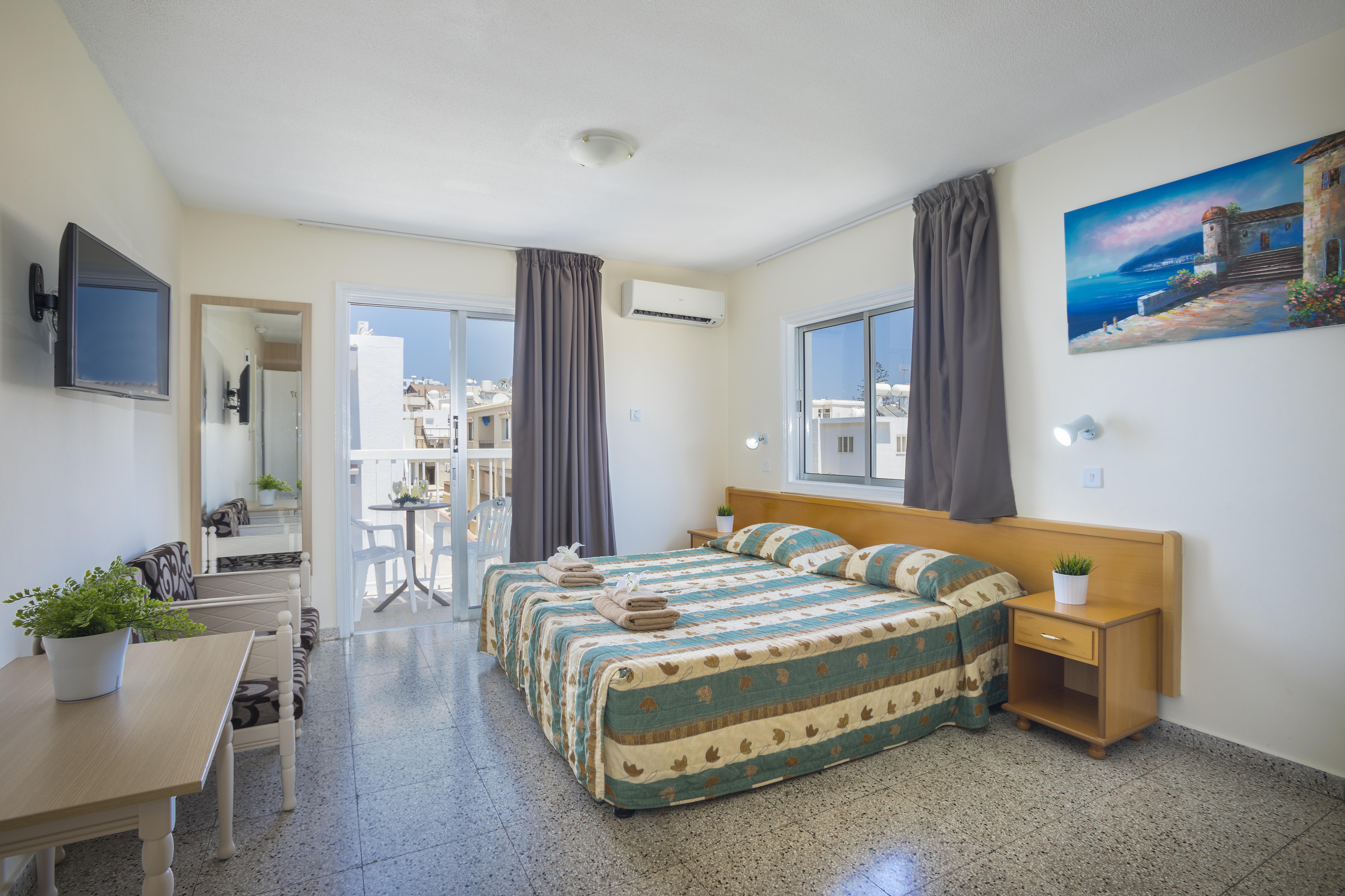 Aparthotel Christabelle 3*
