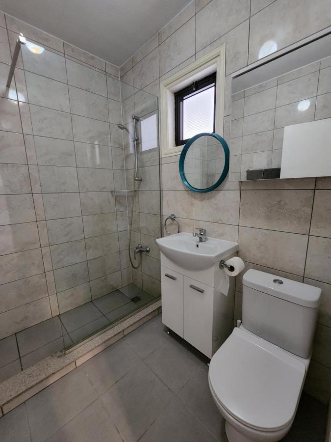 Apartment Merab Holidays Annita Court B14