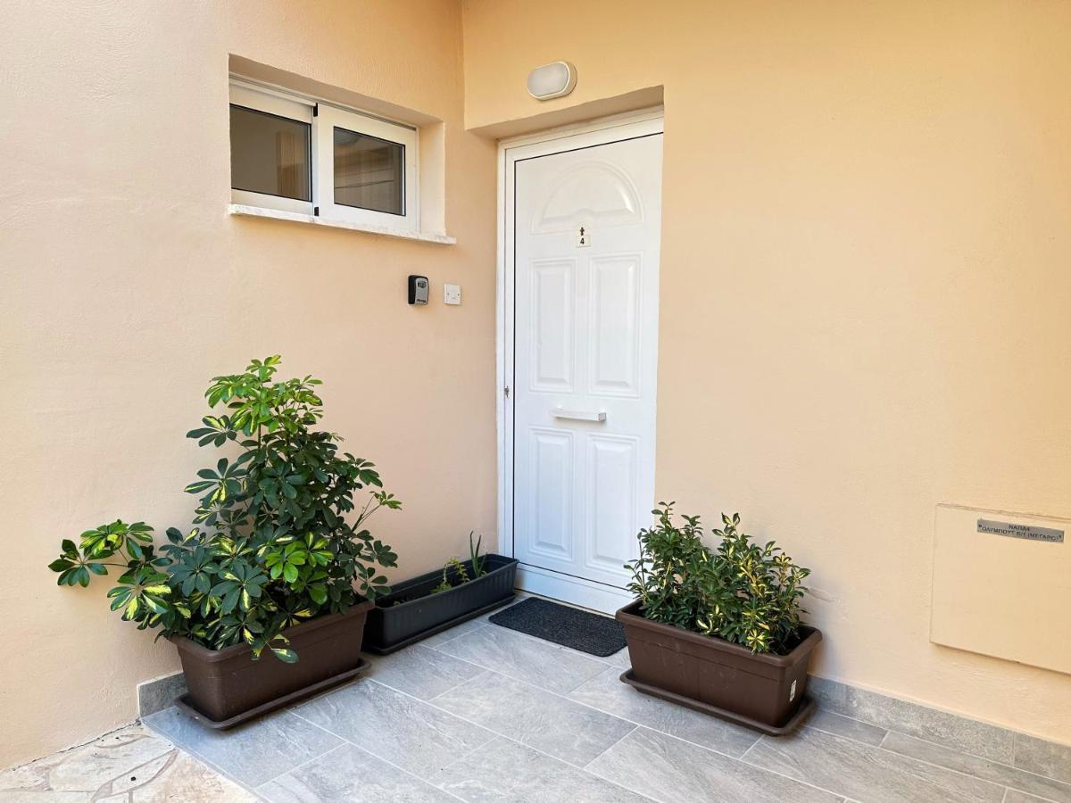 Olymbos Garden Iv Apartment *