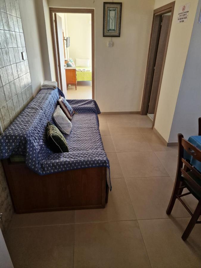 Eleni Apartment *