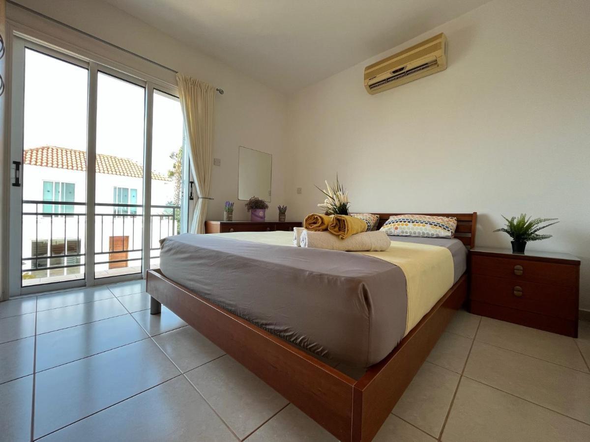 Villa Tarracotta 4 Bedroom, Near