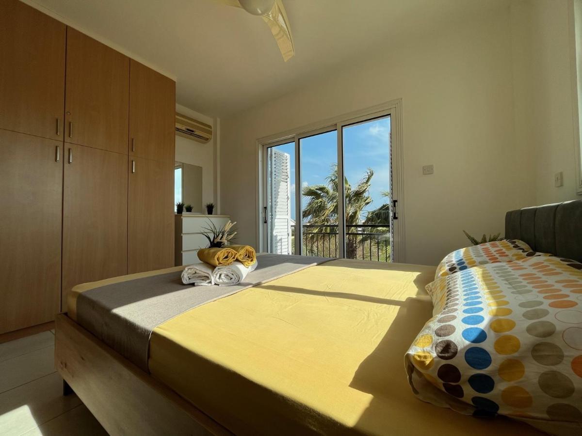 Tarracotta 4 Bedroom, Near Villa *