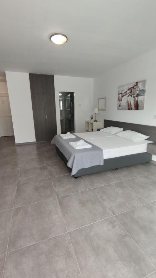 Apartment Nissi Avenue *