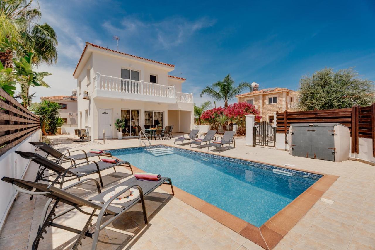 Villa Croeso Agia Napa