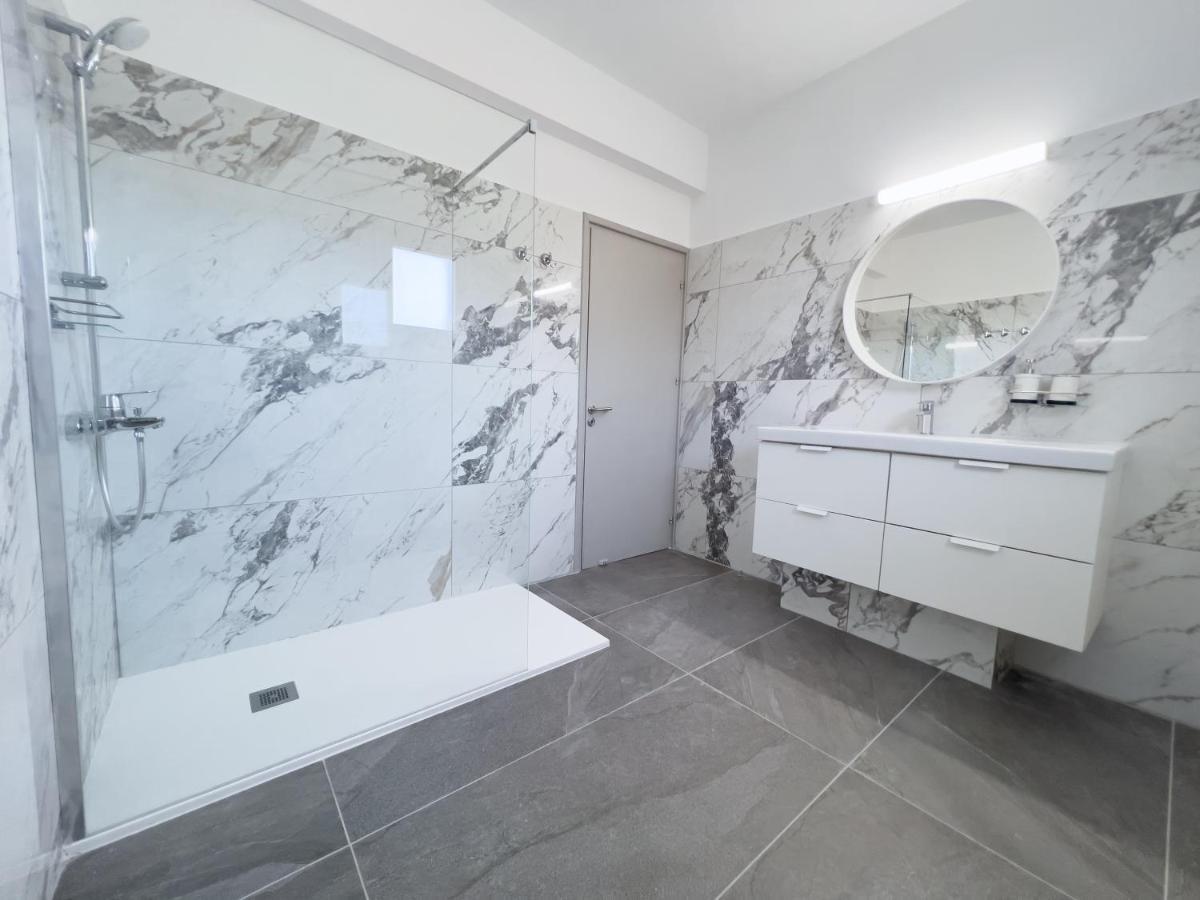 Grand Lynn Seaview Villa *