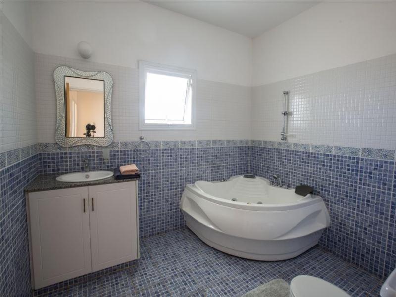 Carilisto Big 4 Bedrooms In Center Of Agia Napa