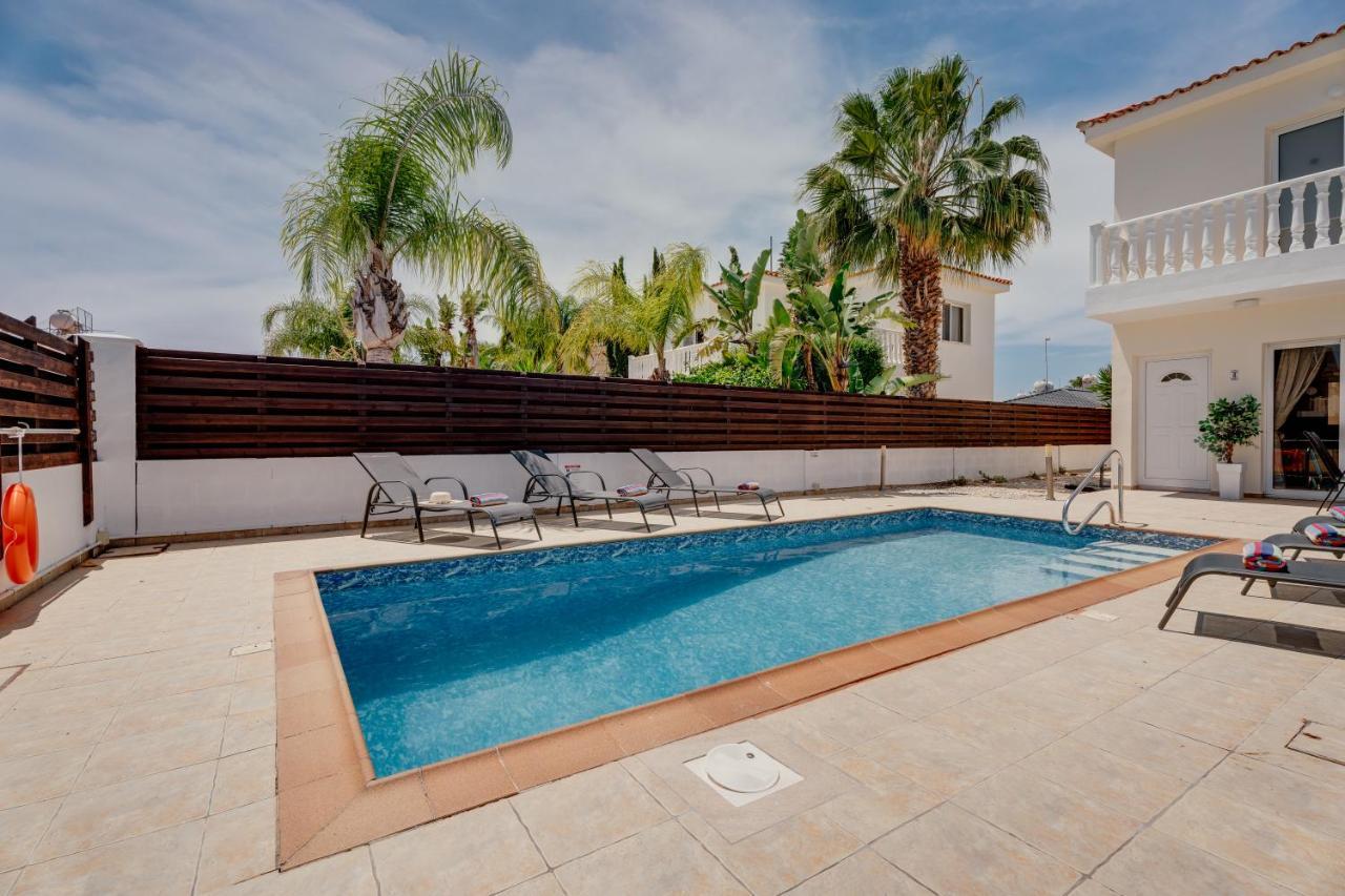 Croeso Villa Agia Napa