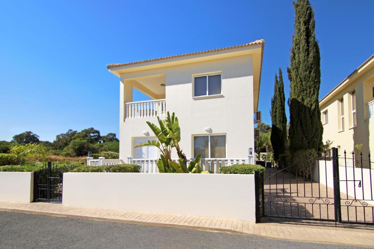 Nissi Adamite Holiday home *