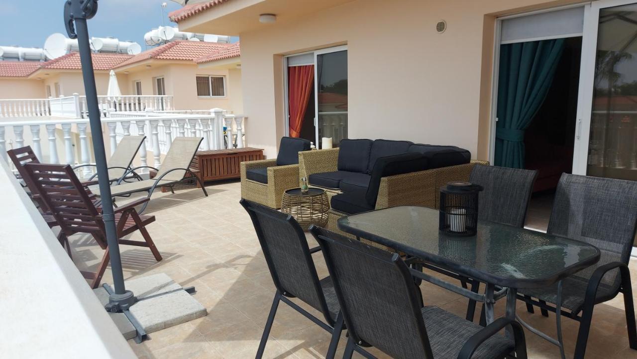 Apartment Nissi Golden
