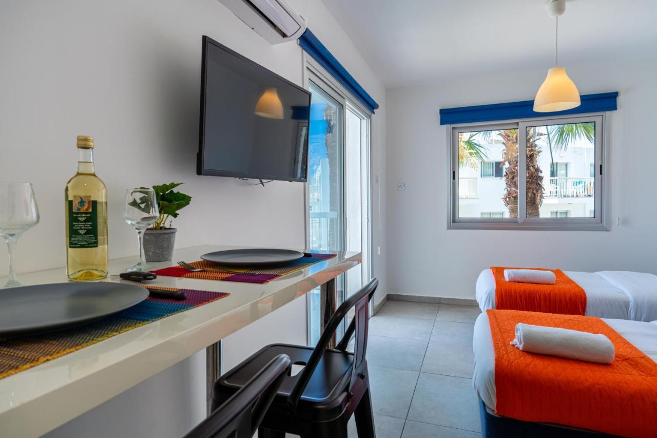 Tangerine With Pool In Apartamento