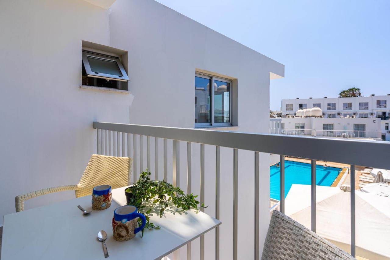 Tangerine With Pool In Apartamento
