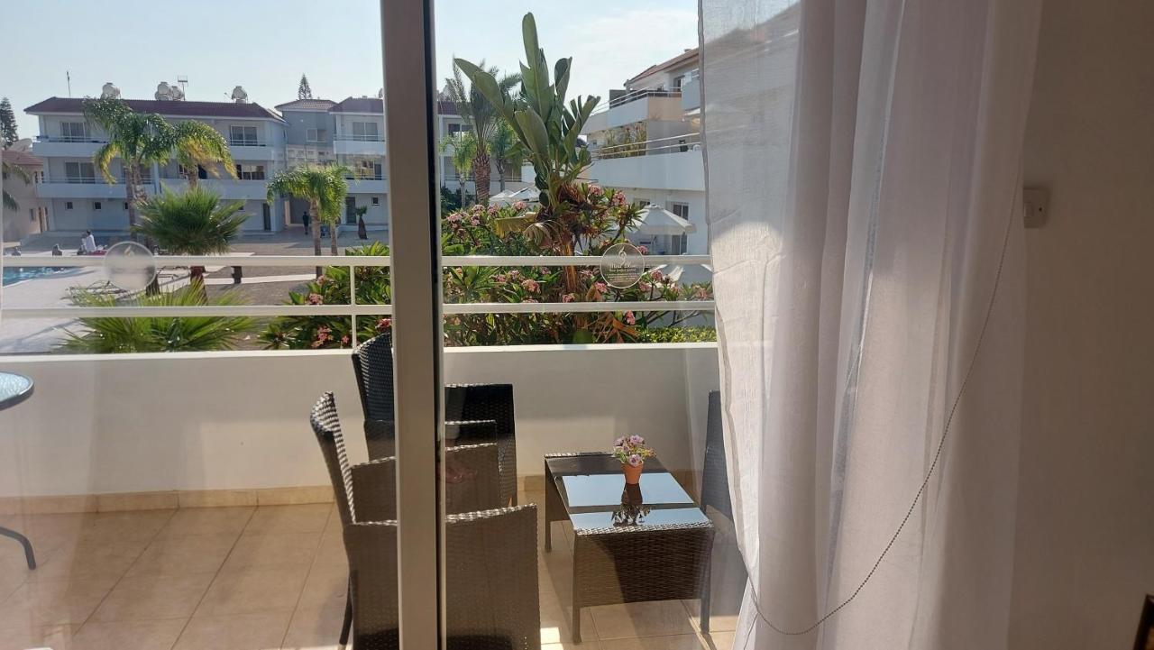 Nissi 3 Pool View Ayia Napa