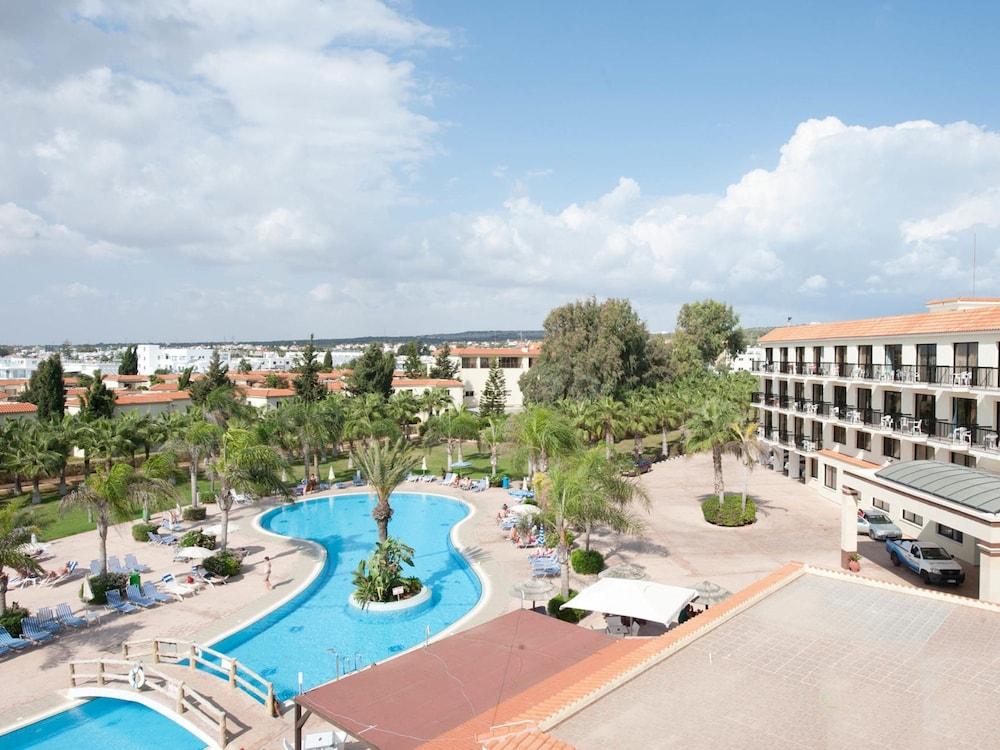 Anmaria & Hotel