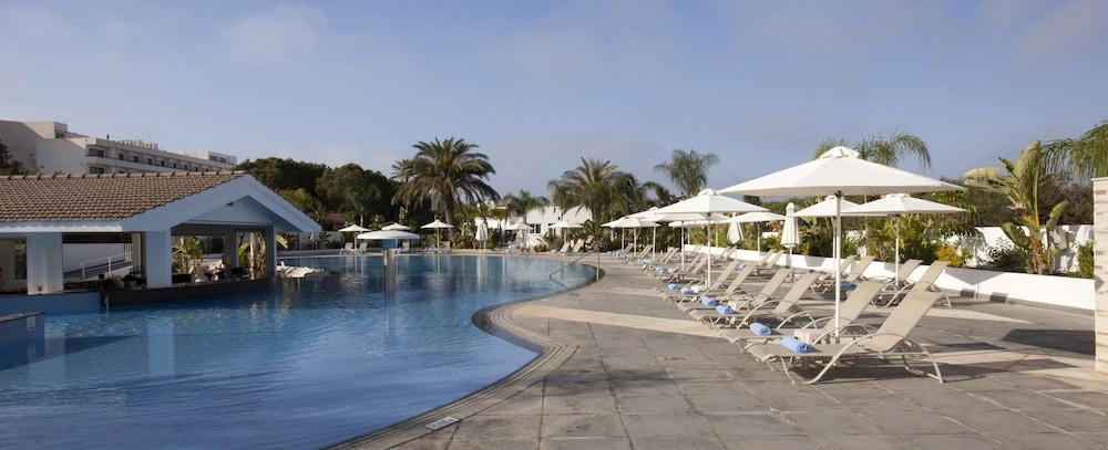 Hotel Christofinia 4*