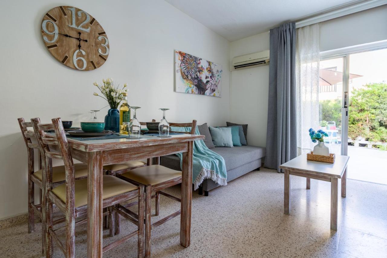 Vision 1-bedroom In Apartment *
