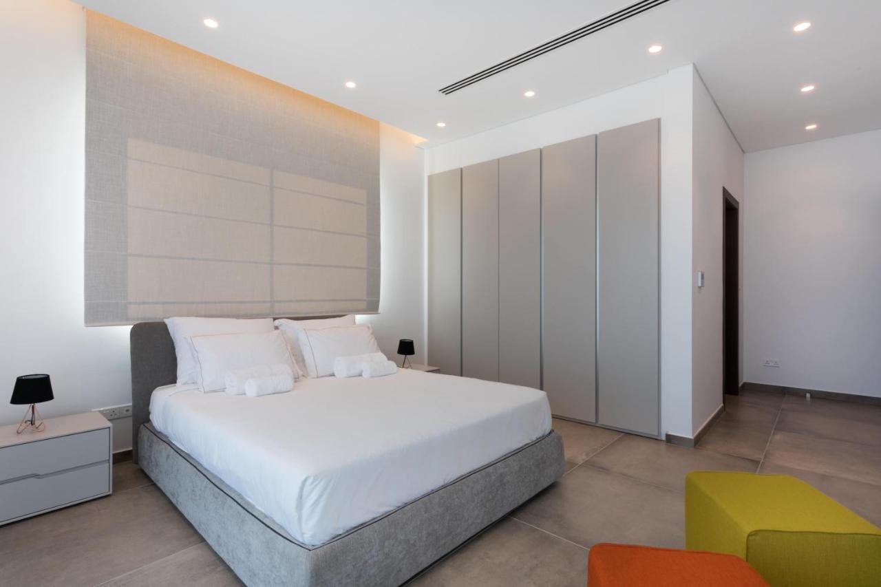 Vivo Mare Beachfront Villas- Blue Diamond Villa