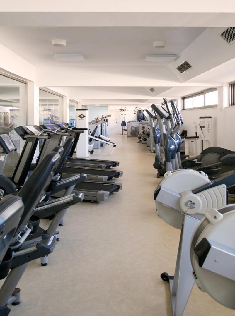 Asterias Hotel 4*
