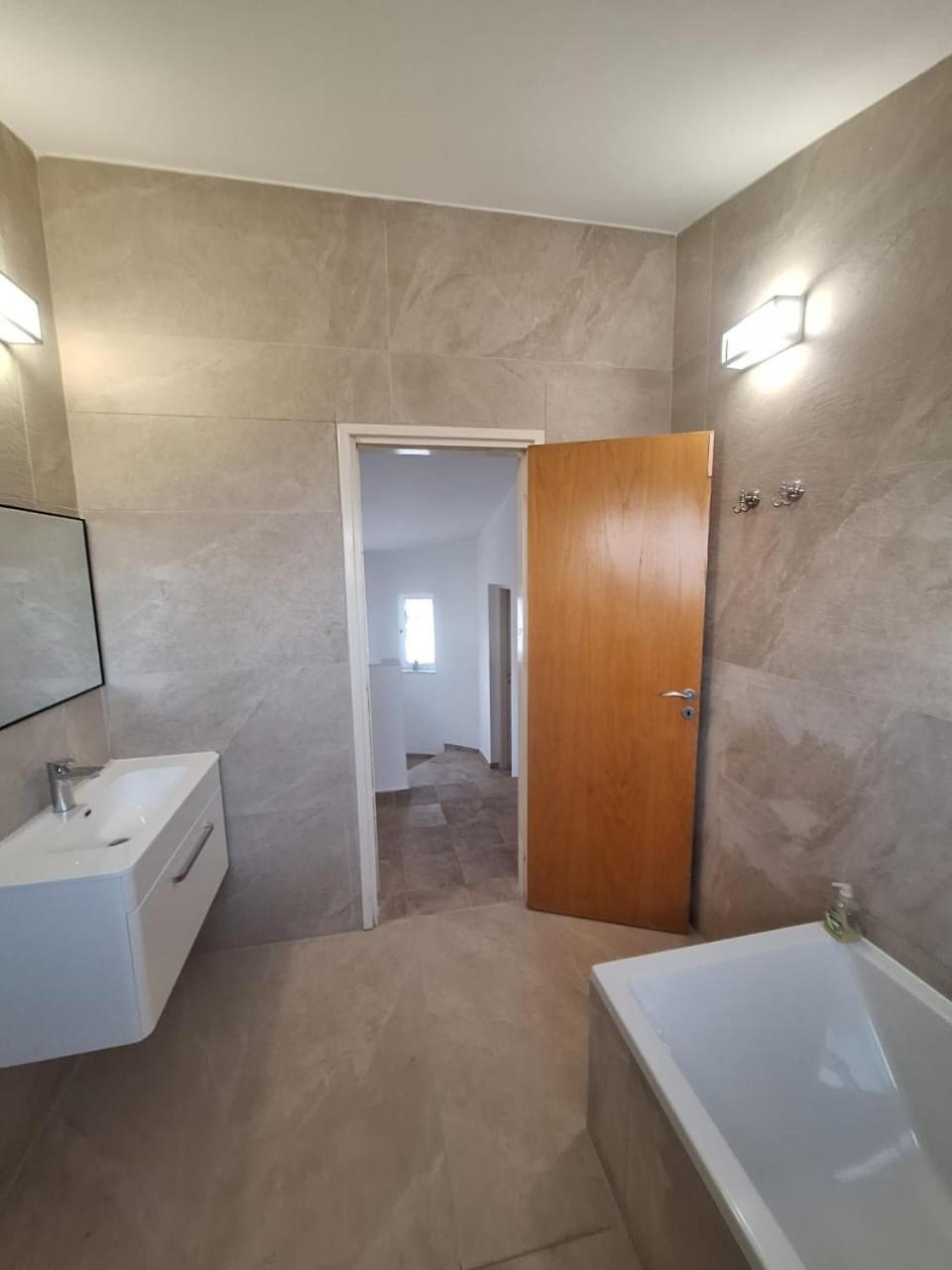 Suncity Boutique Beachfront * Ayia Napa
