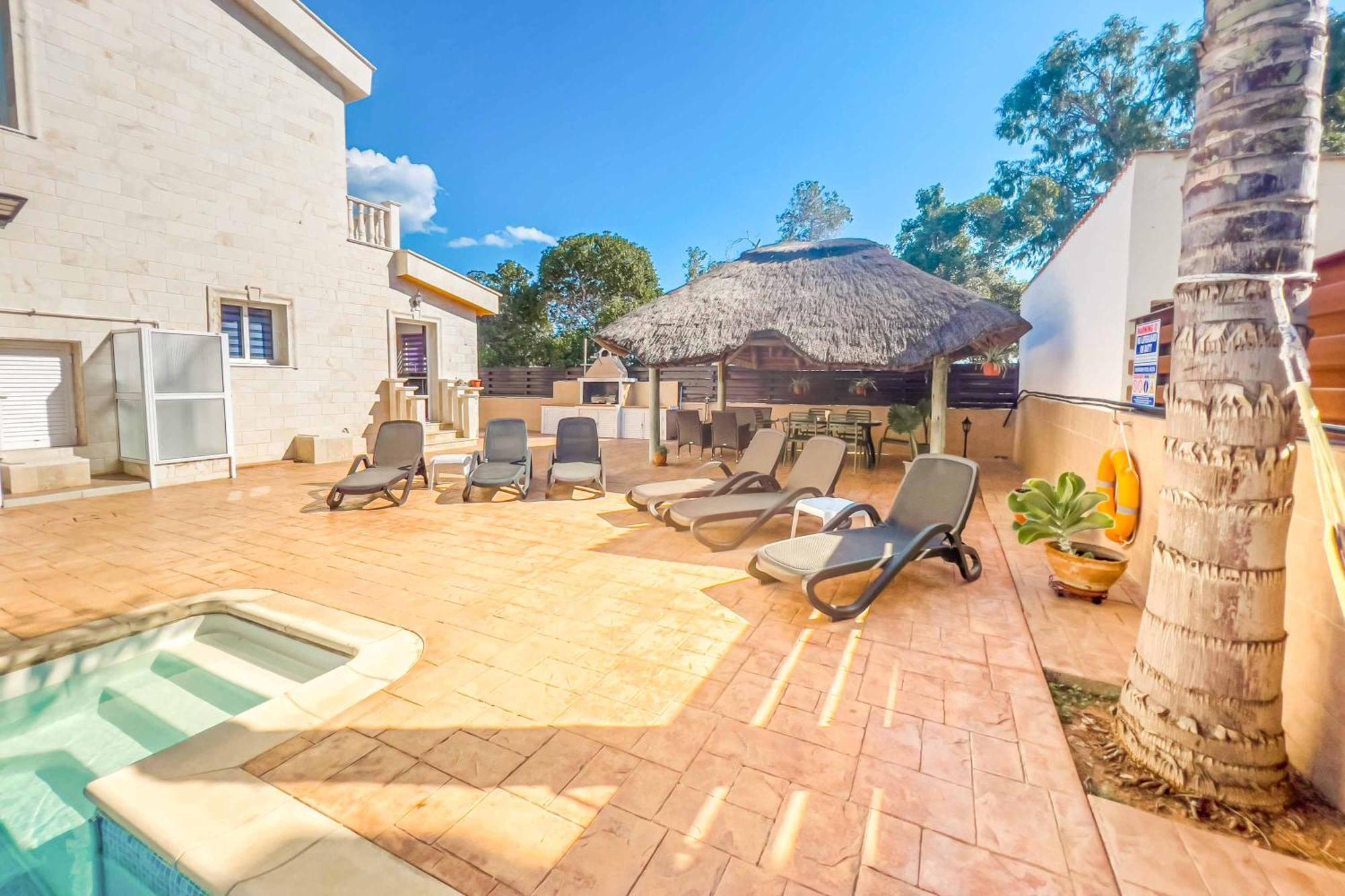 Villa Fame