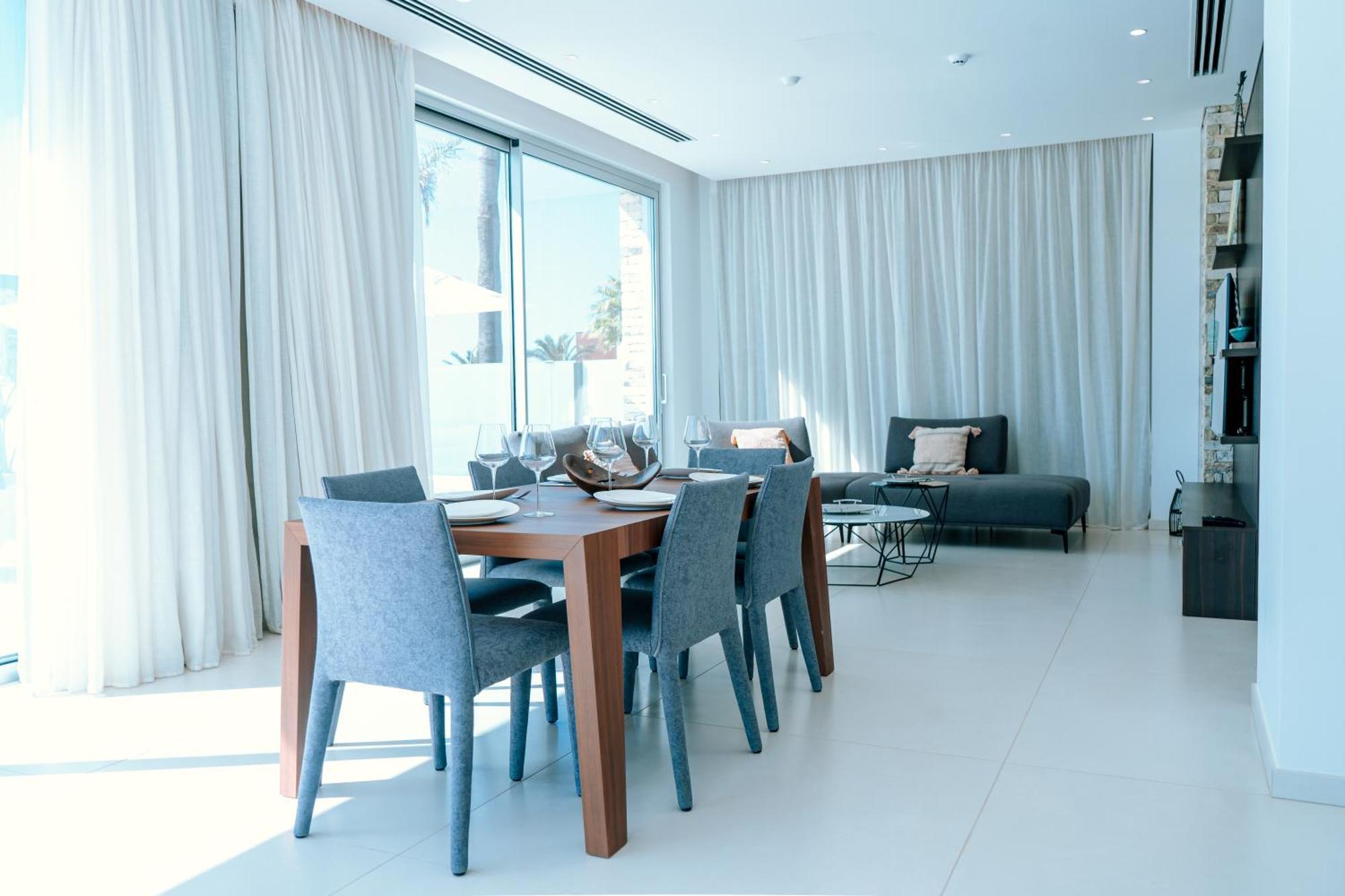 Villa Vivo Mare Beachfornt - Azure