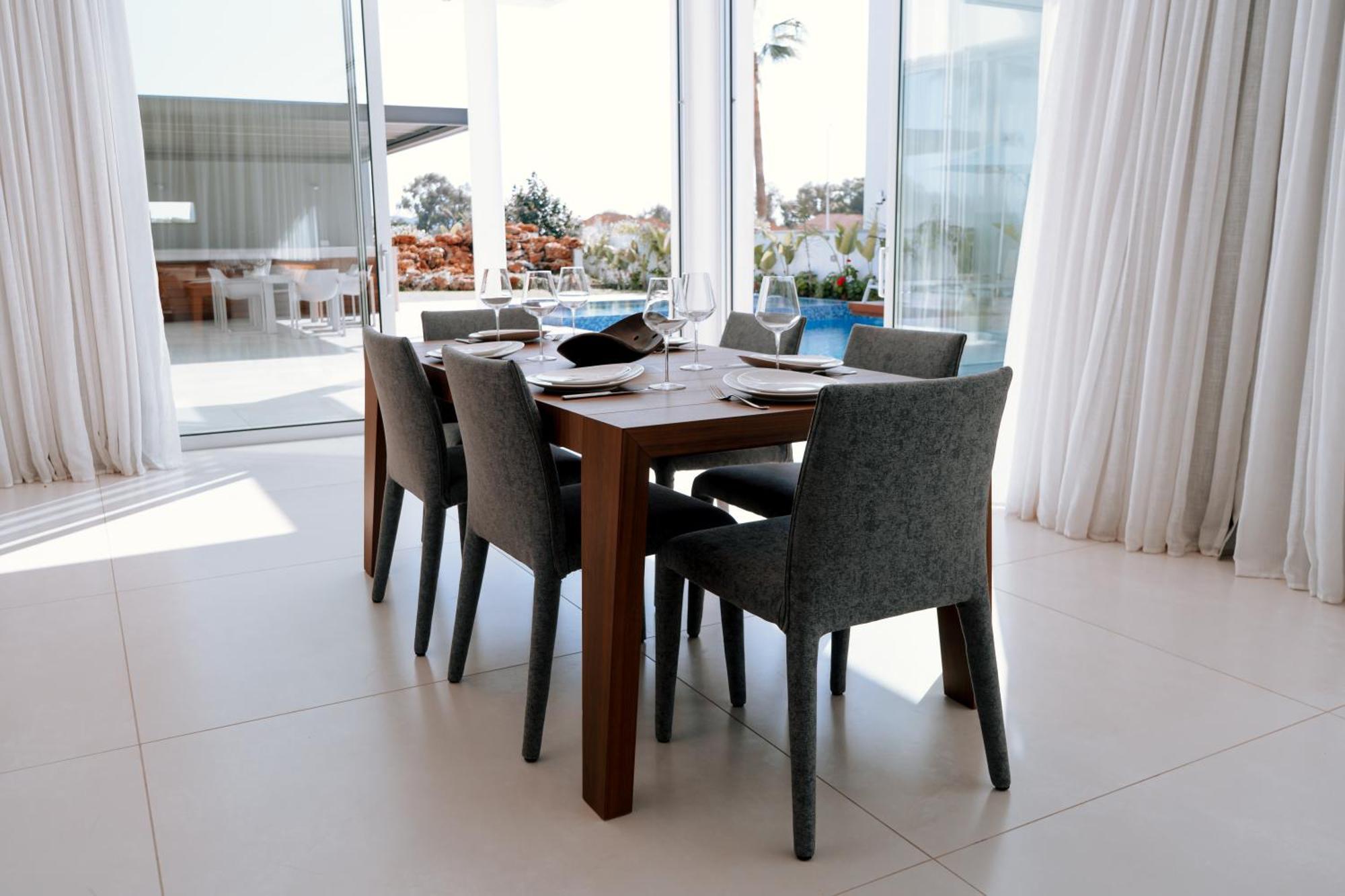 Villa Vivo Mare Beachfornt - Azure *