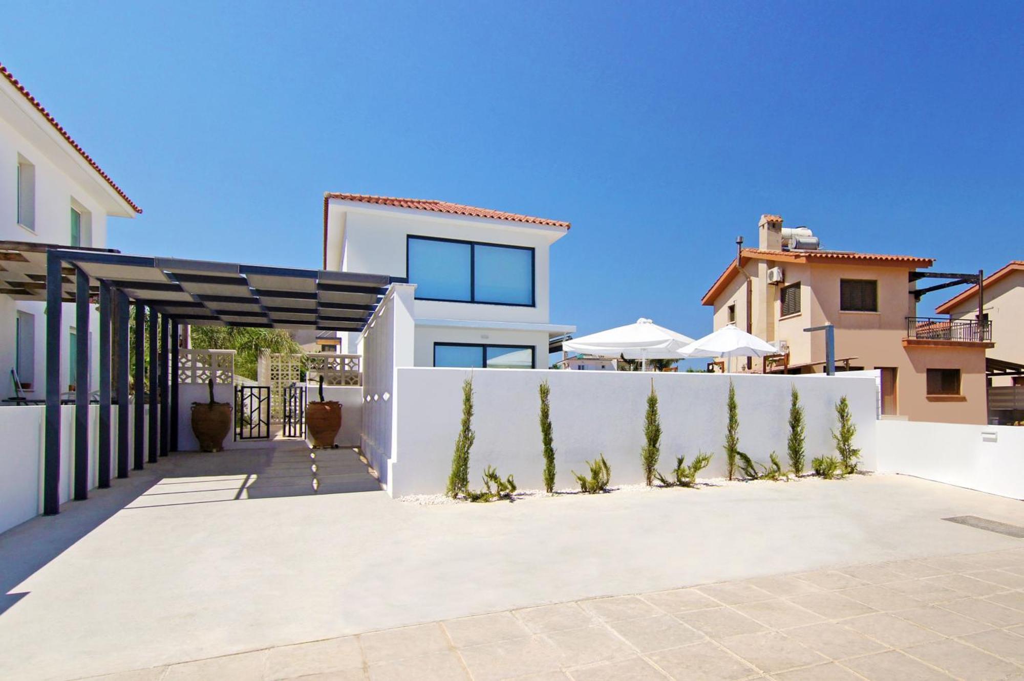 Votsalo - 30m From Med Sea Ferienhaus