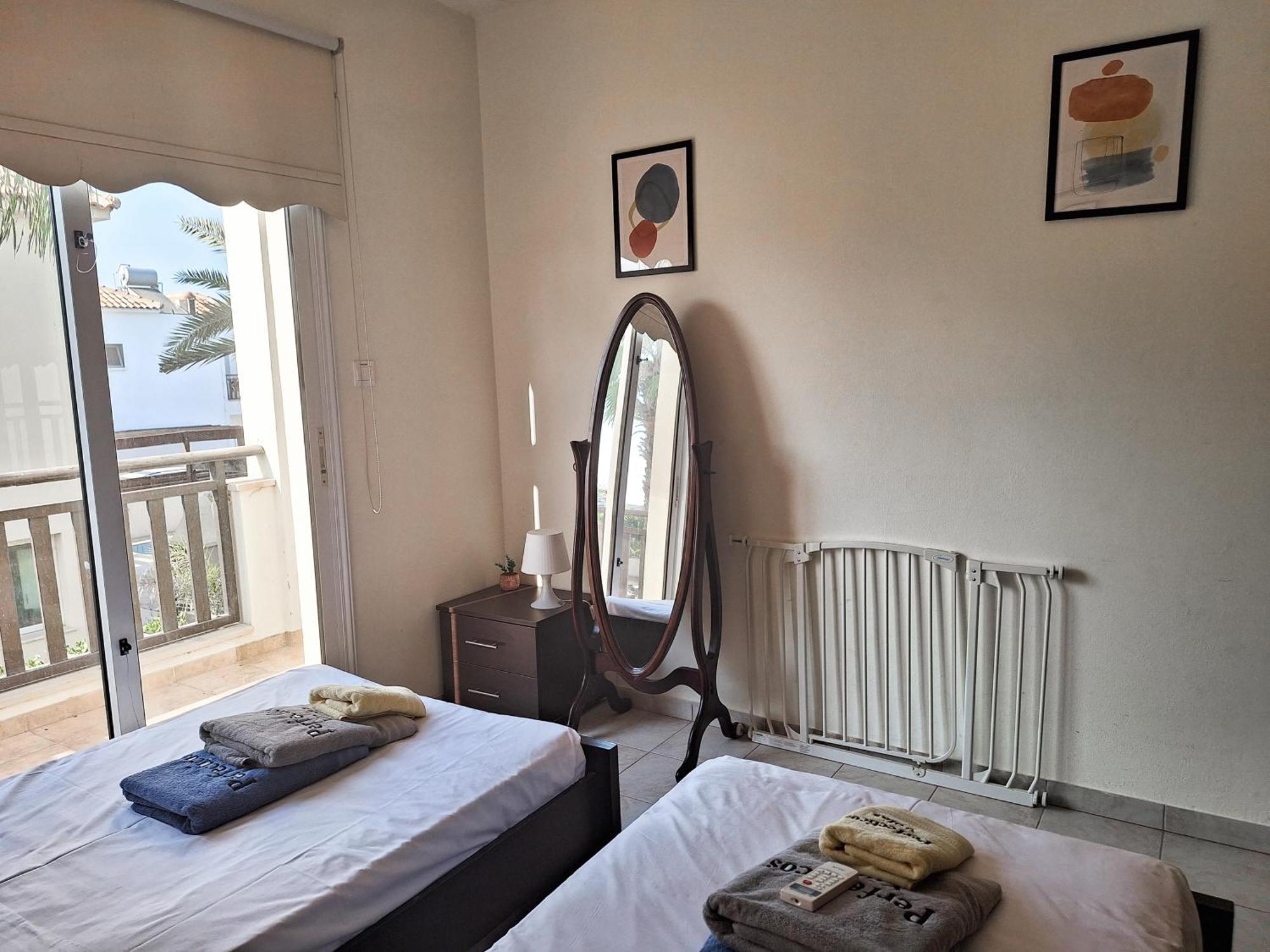 Lynn Chill Out Seaview Pousada Agia Napa
