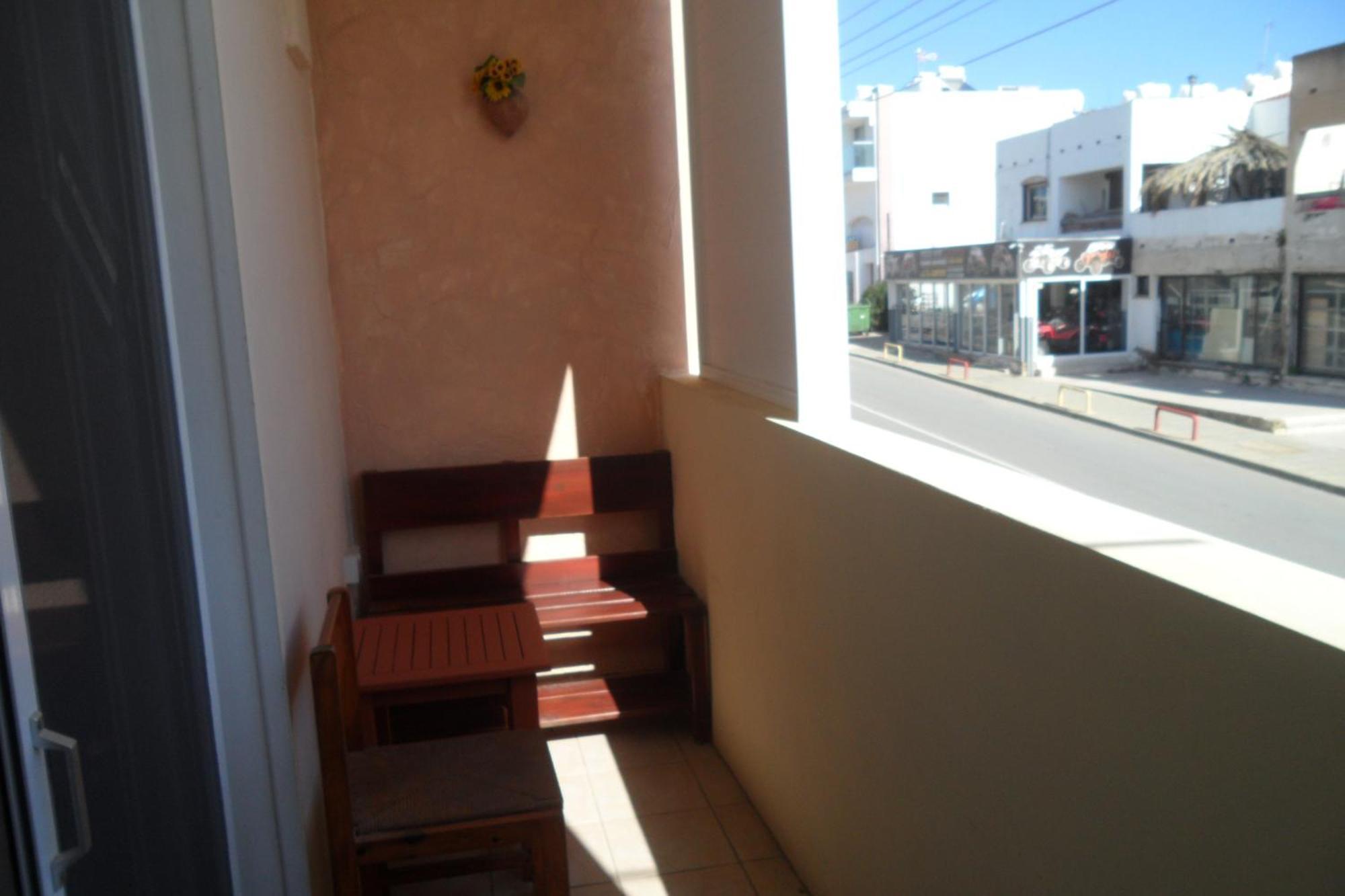 Family And Friends Flat Close To The Sea, Free Internet * Ayia Napa
