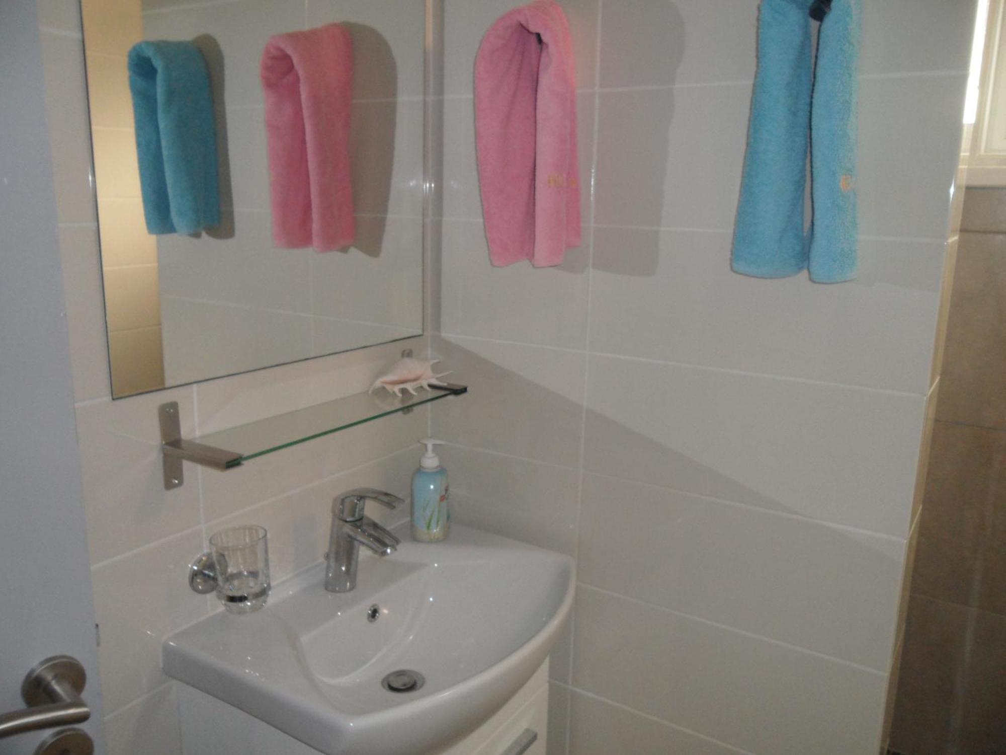 Apartment Family And Friends Flat Close To The Sea, Free Internet