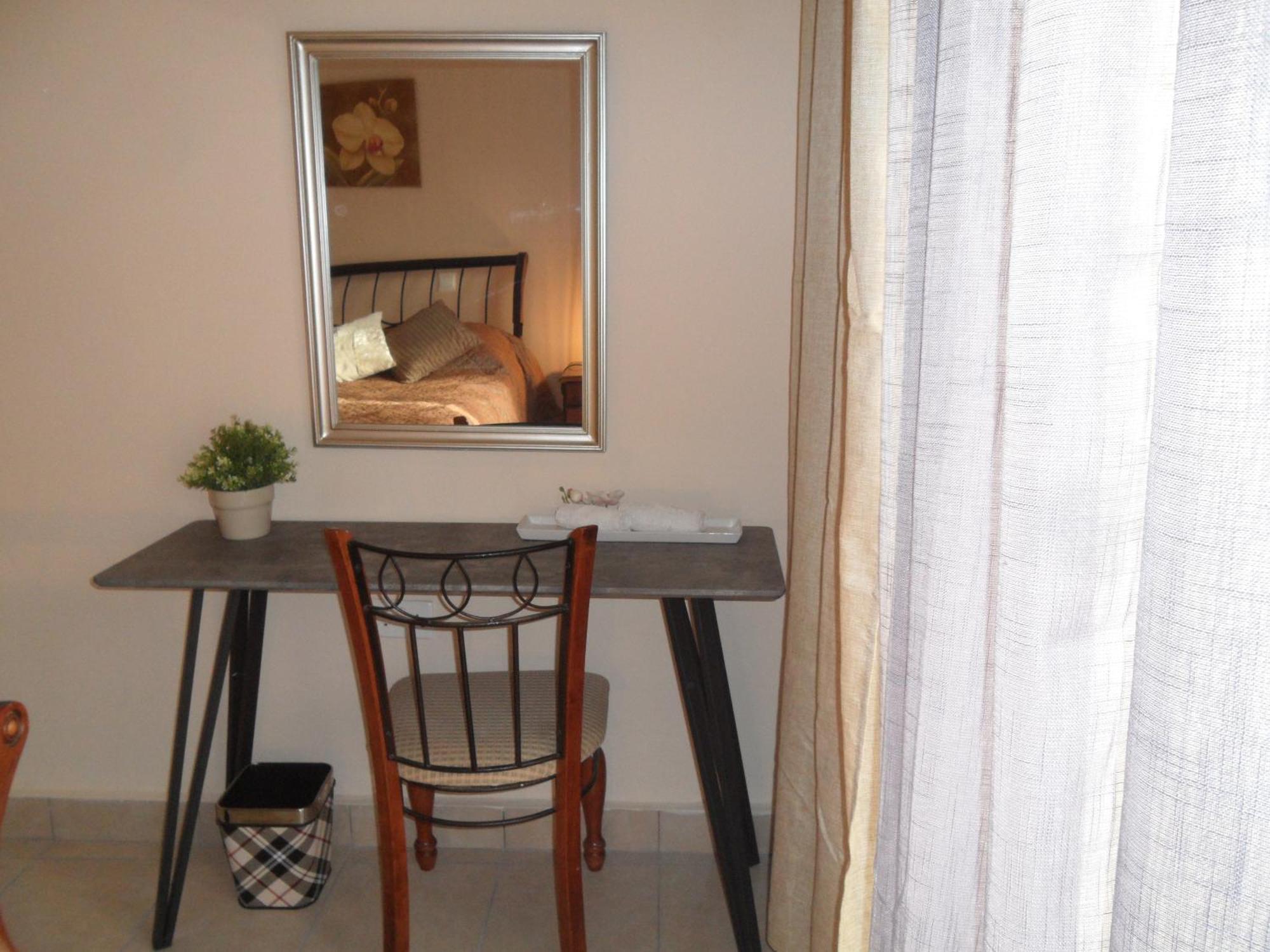 Apartment Family And Friends Flat Close To The Sea, Free Internet