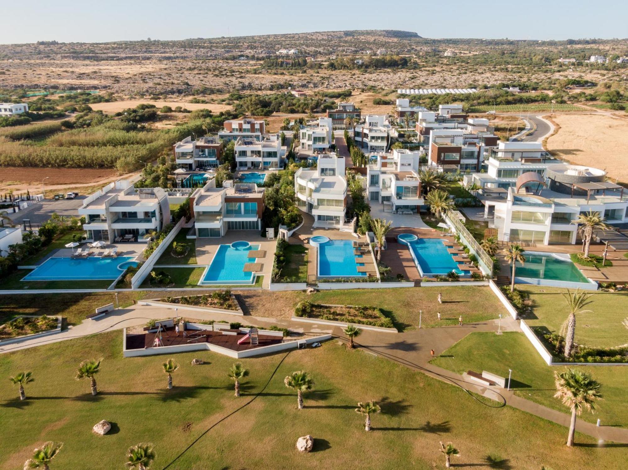 Villa Vivo Mare Beachfornt - Azure Agia Napa