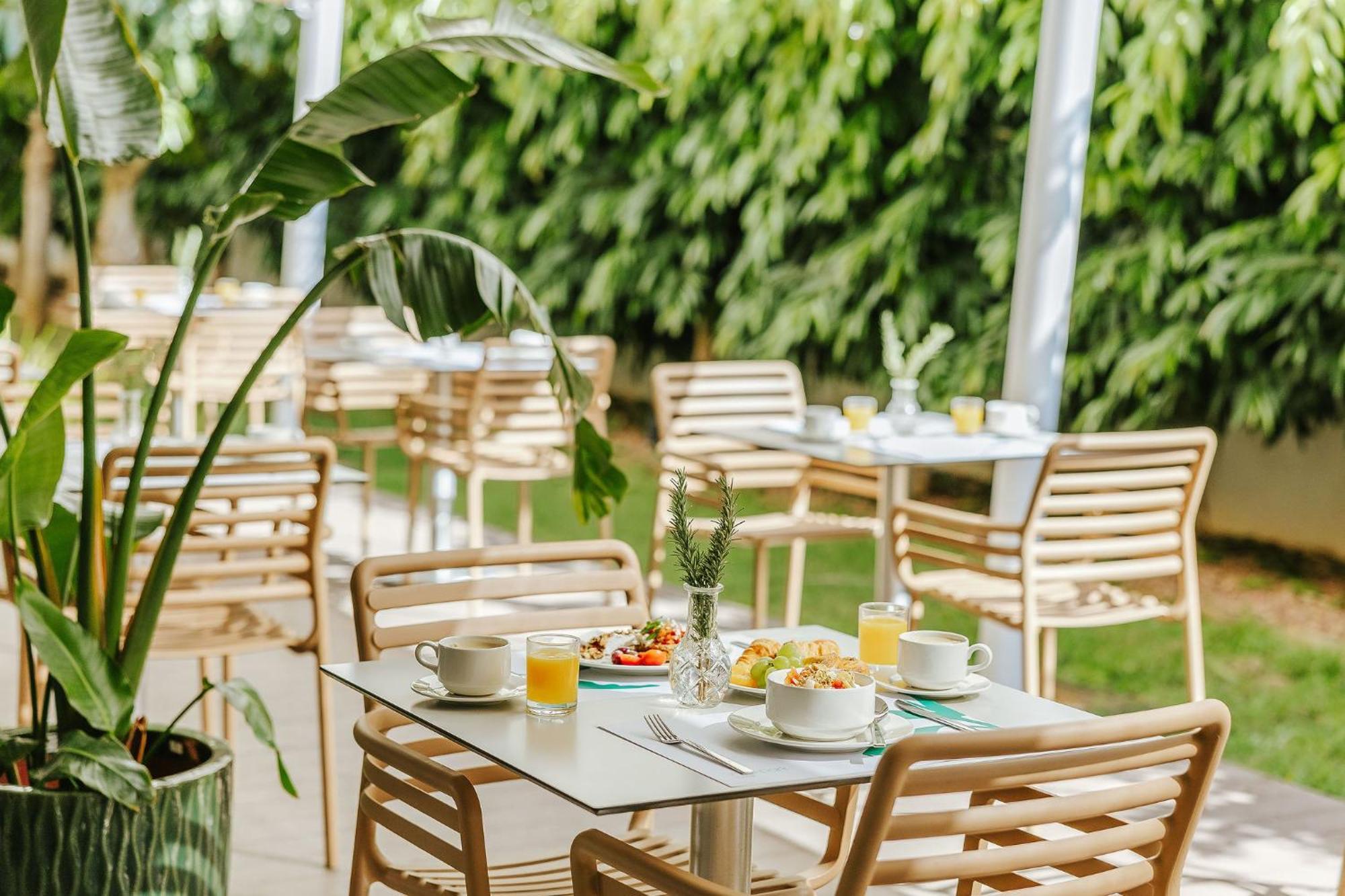 Nissi Park Hotel