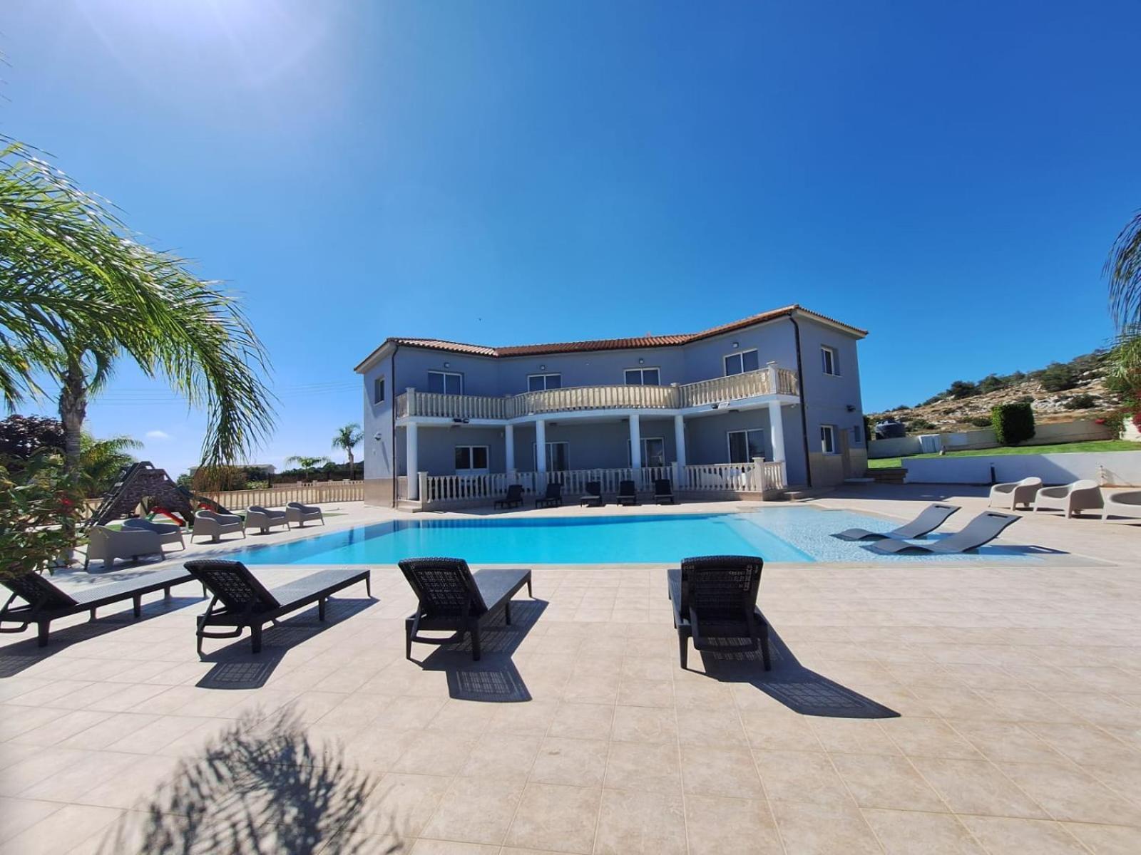 Villa Grand Lynn Seaview