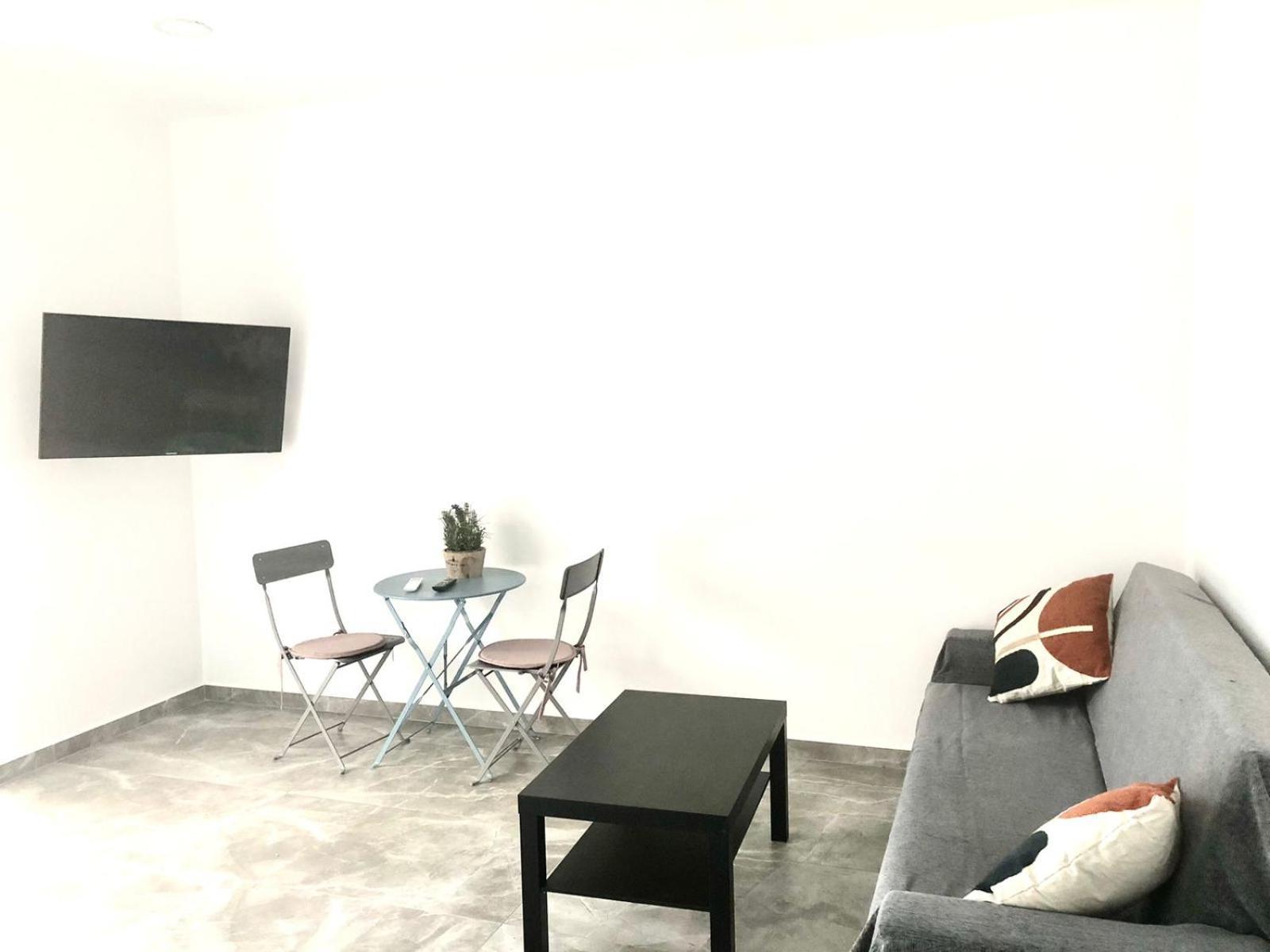 Napa Entry Apts *