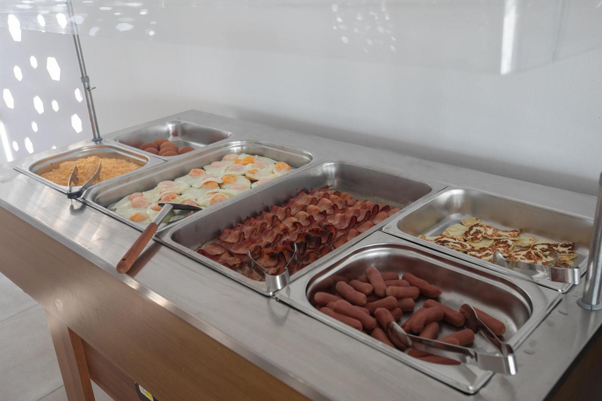 Aparthotel Pavlinia &