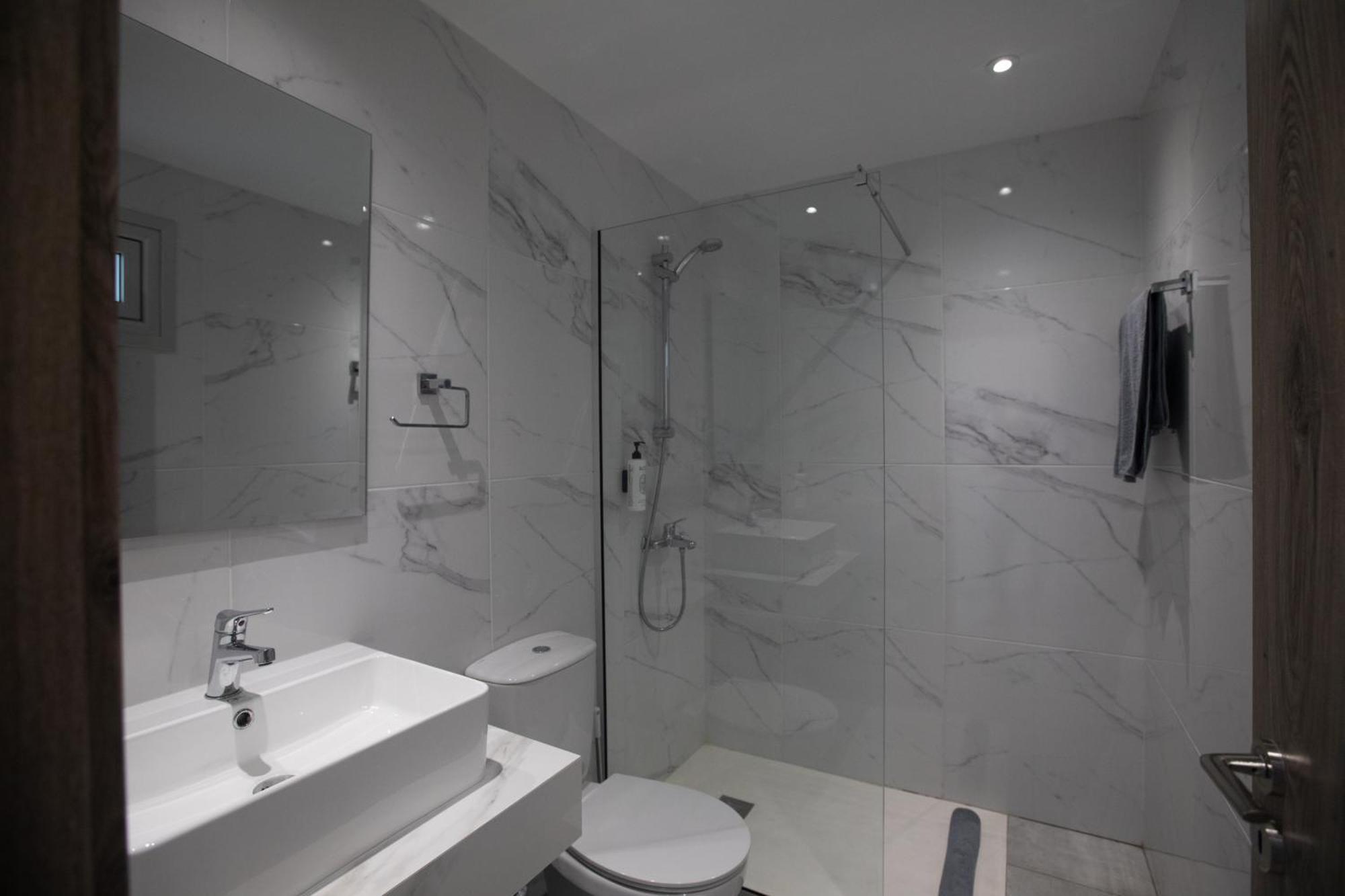 Pavlinia & Aparthotel 3*