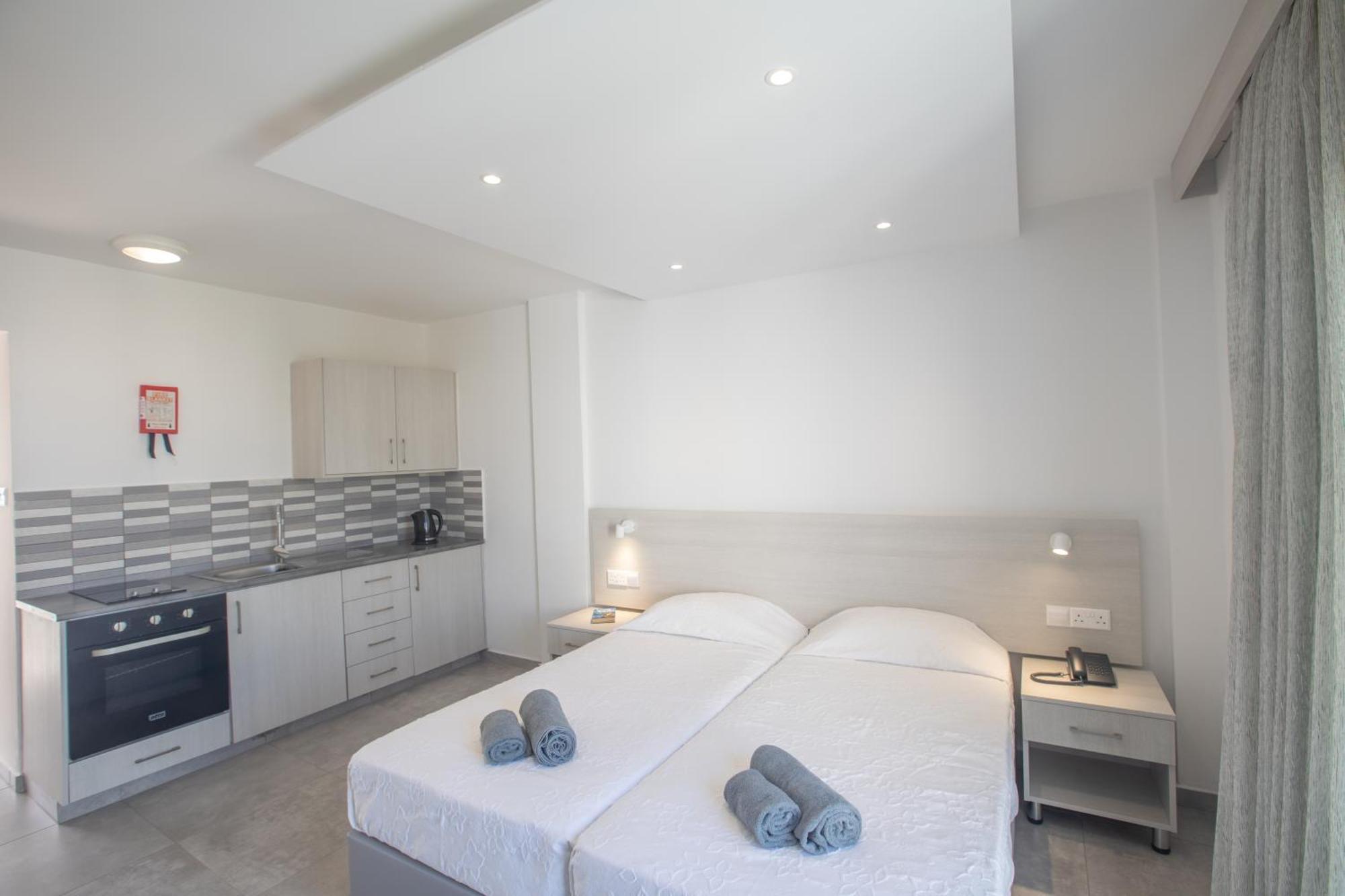 Aparthotel Pavlinia & Ayia Napa