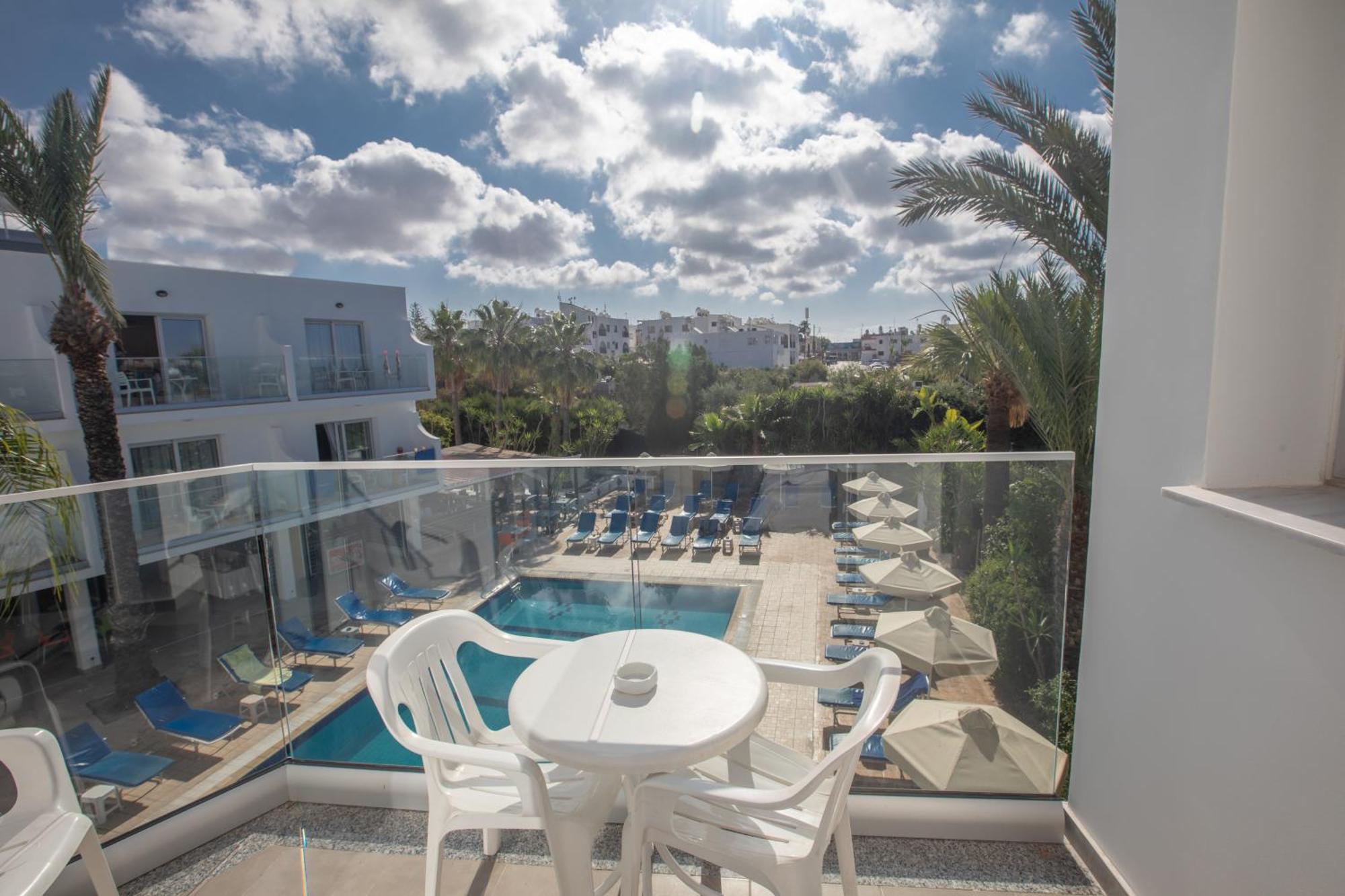 Pavlinia & 3* Ayia Napa