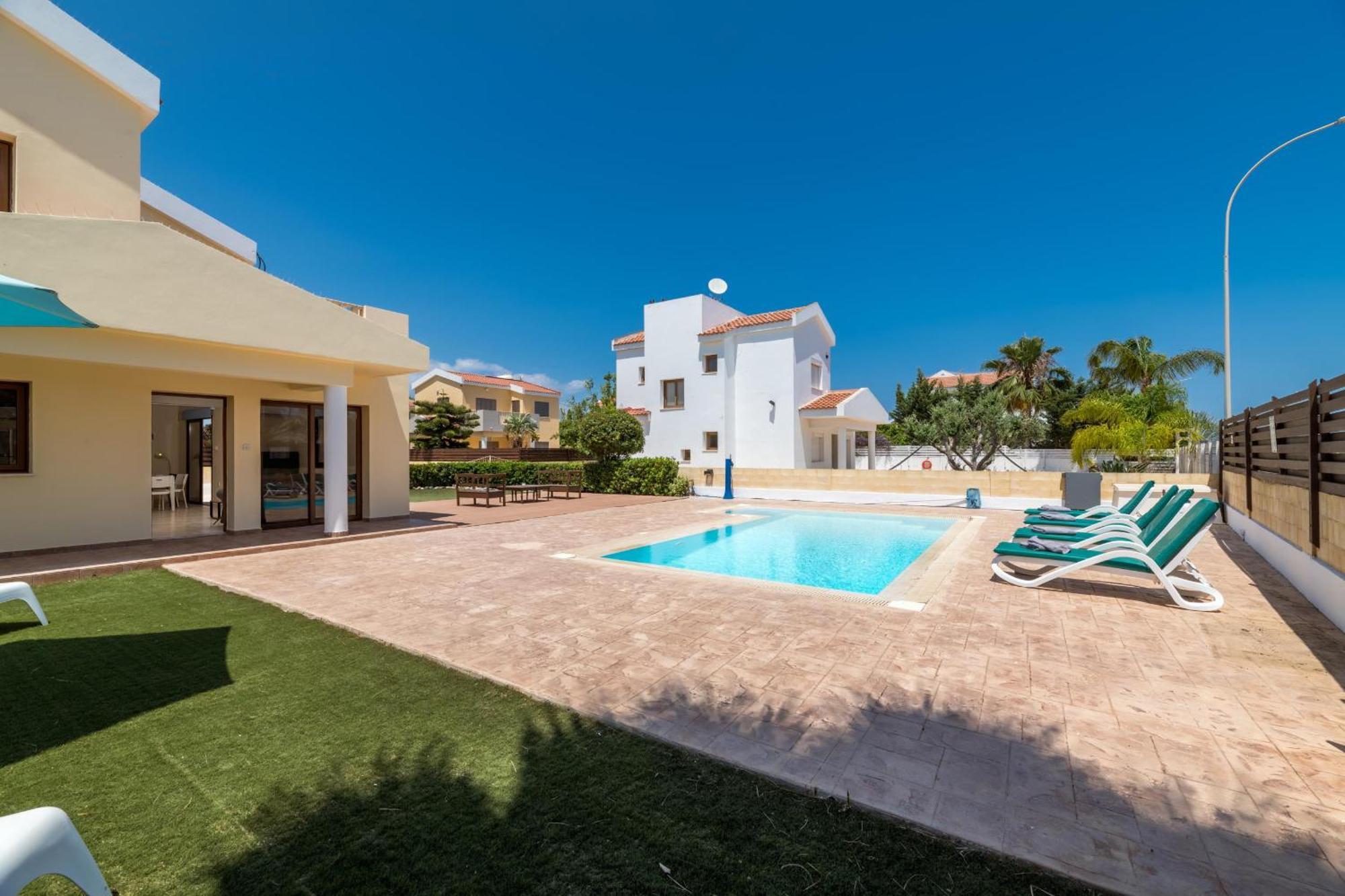 Villa Sarah Ayia Napa