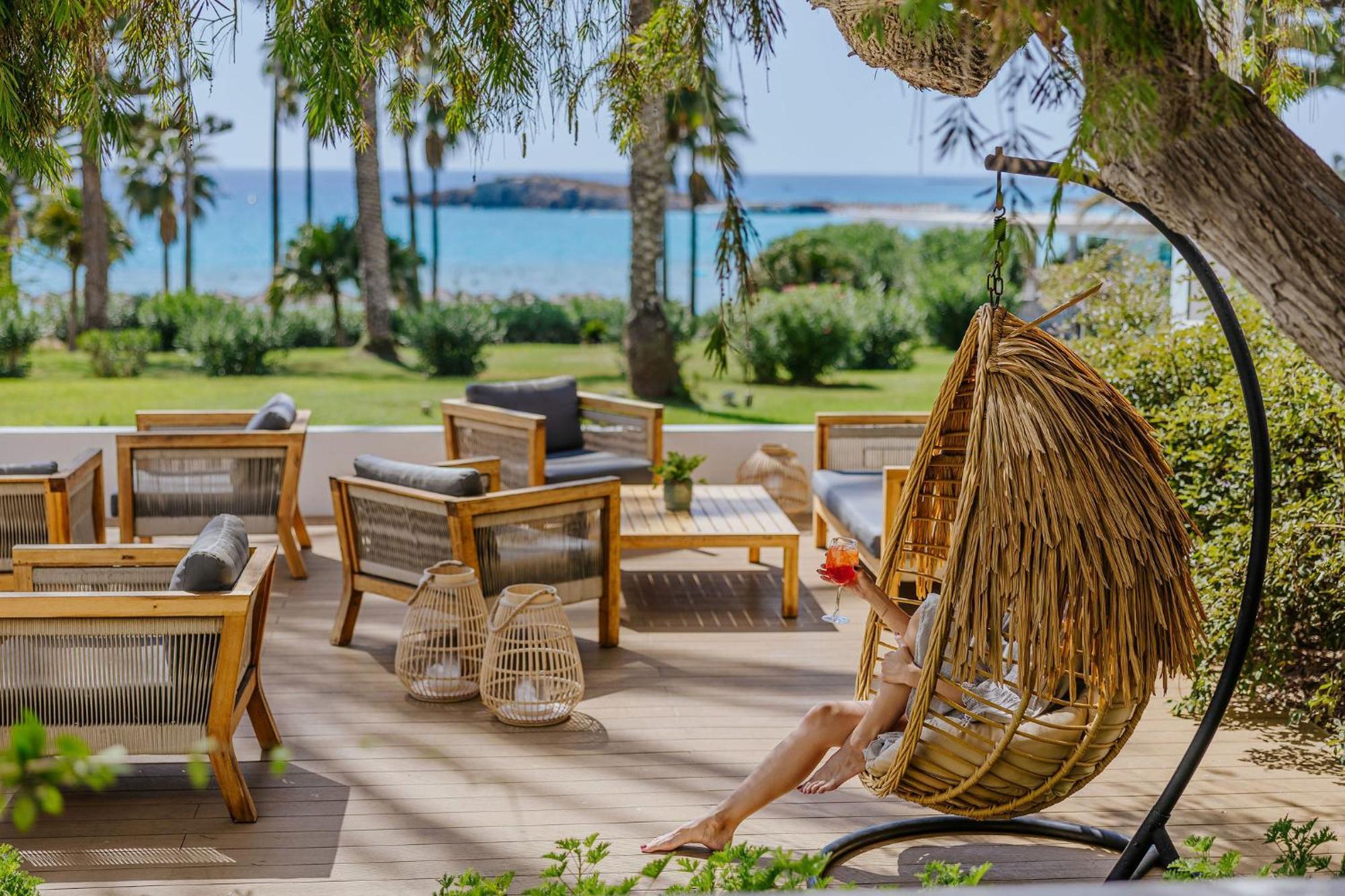 Nissi Resort 4*