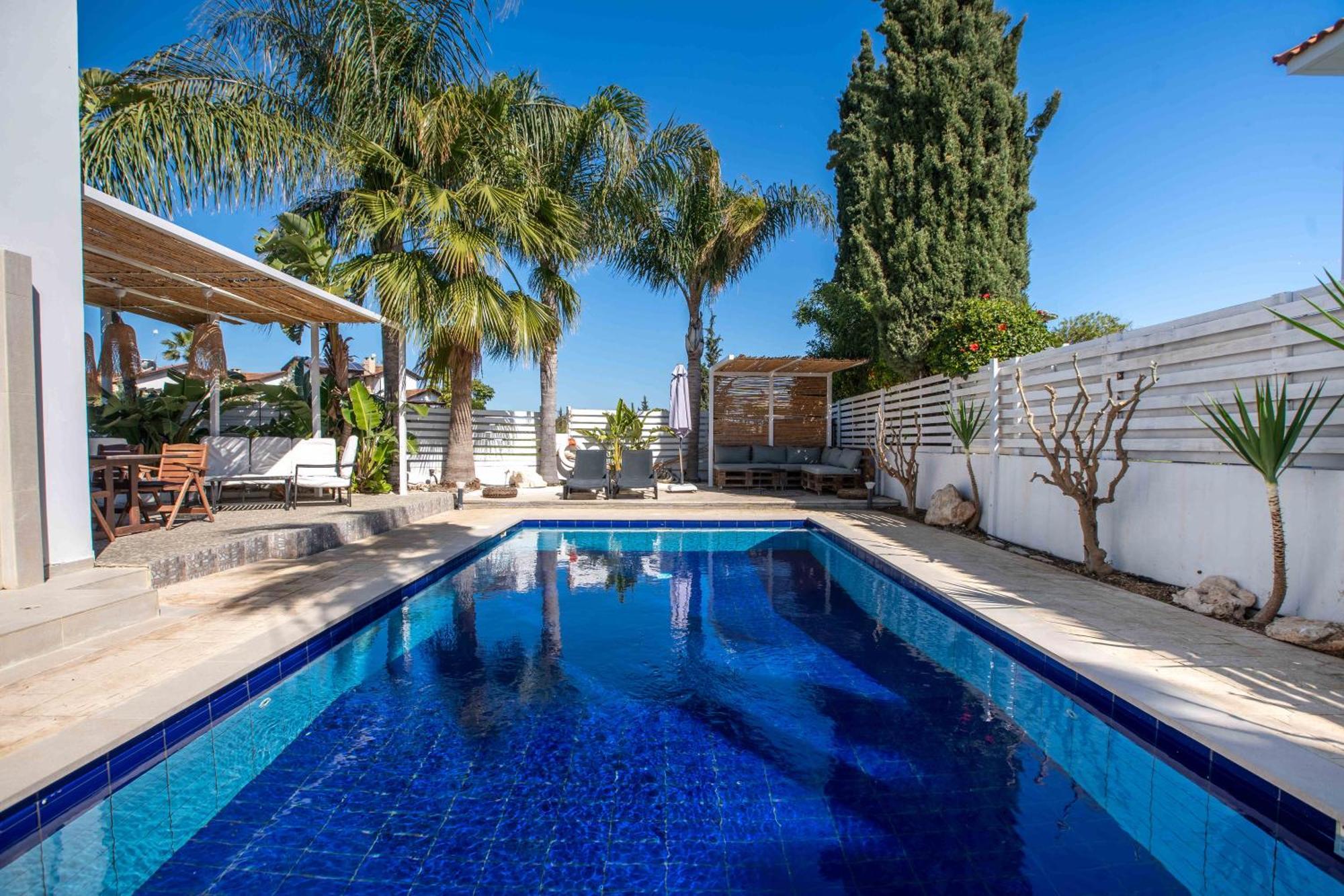 Phaedrus Living: Luxury Oceania *