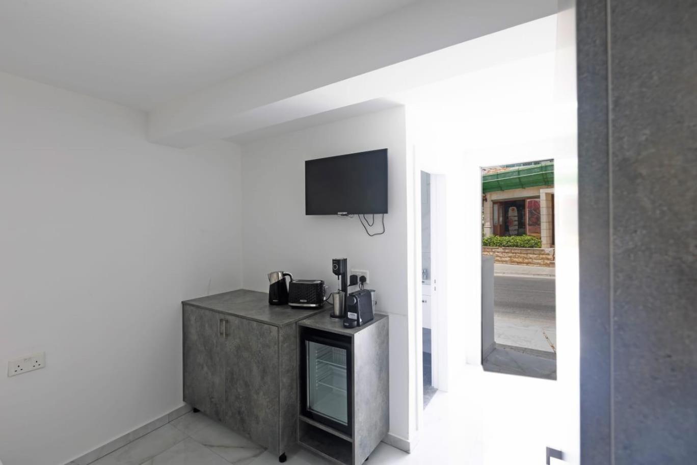 Gold Emerging Ltd 2 Apartment