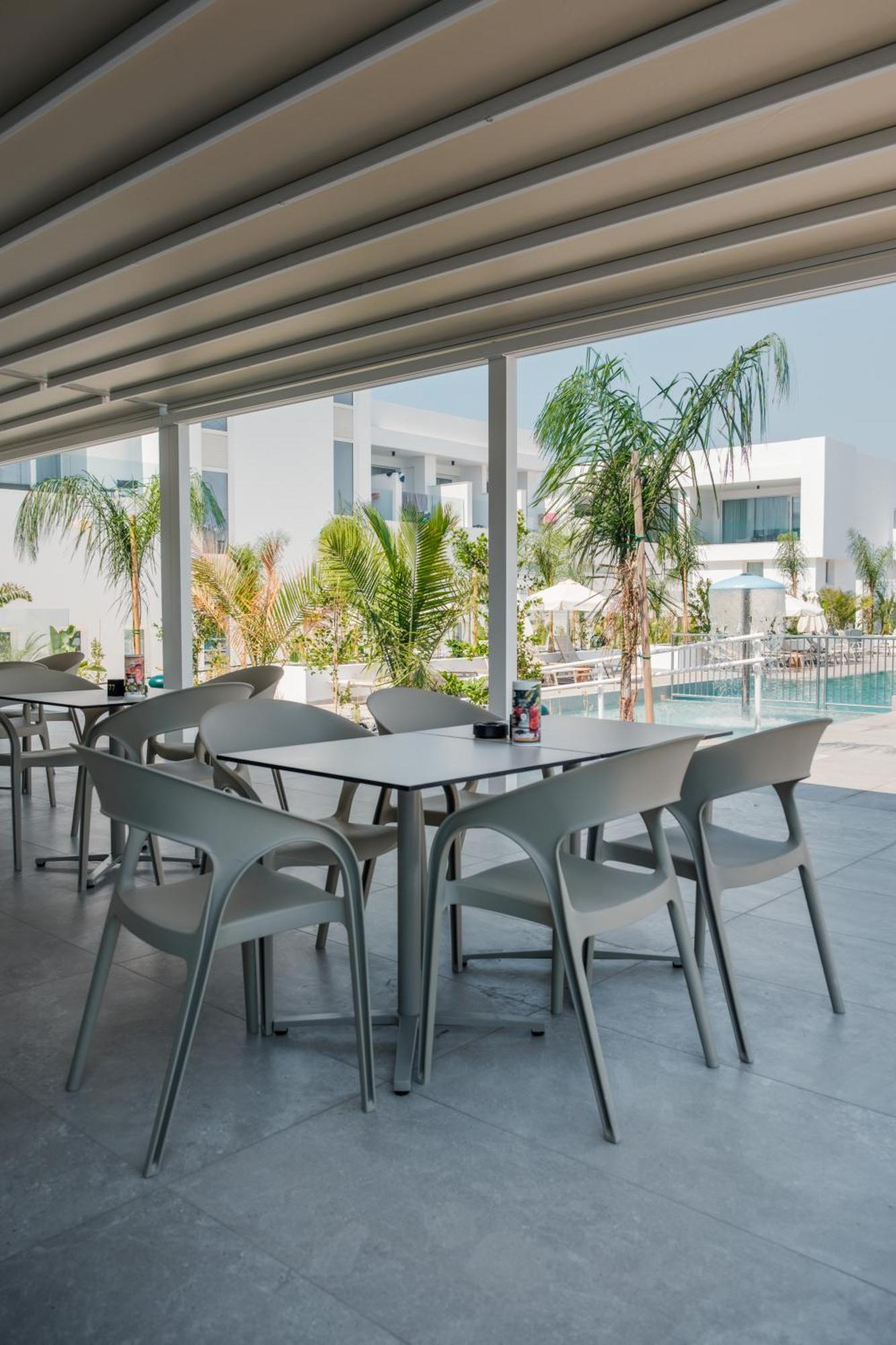Acomodação com café da manhã  Abacus Agia Napa